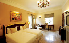 Mimosa Superior suite villa bed room